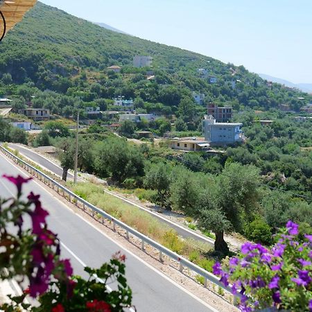 Vila Panorama Piqeras Bed & Breakfast Dış mekan fotoğraf