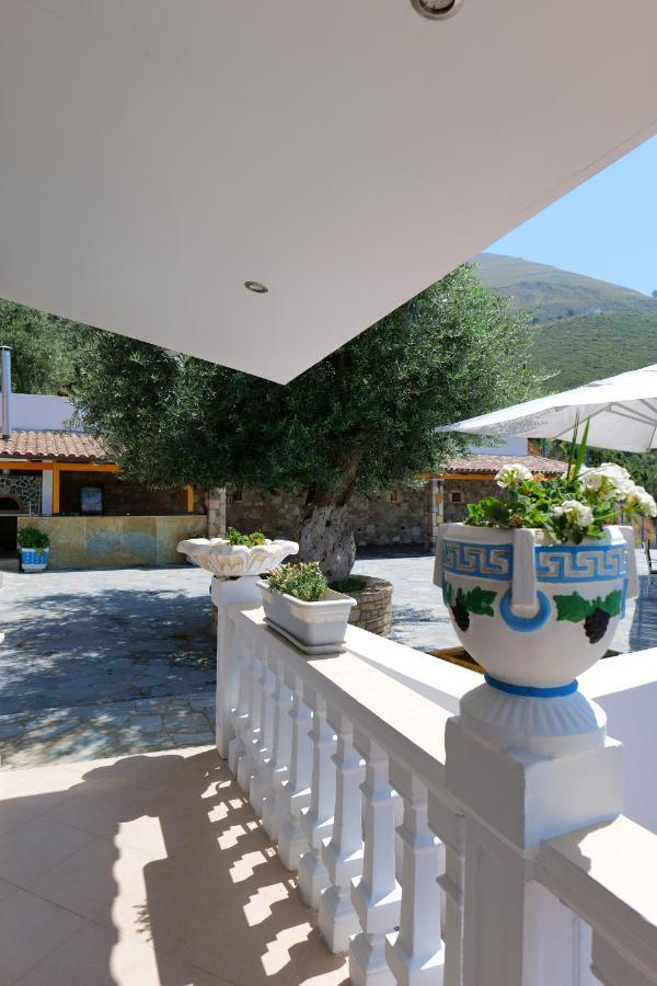 Vila Panorama Piqeras Bed & Breakfast Dış mekan fotoğraf