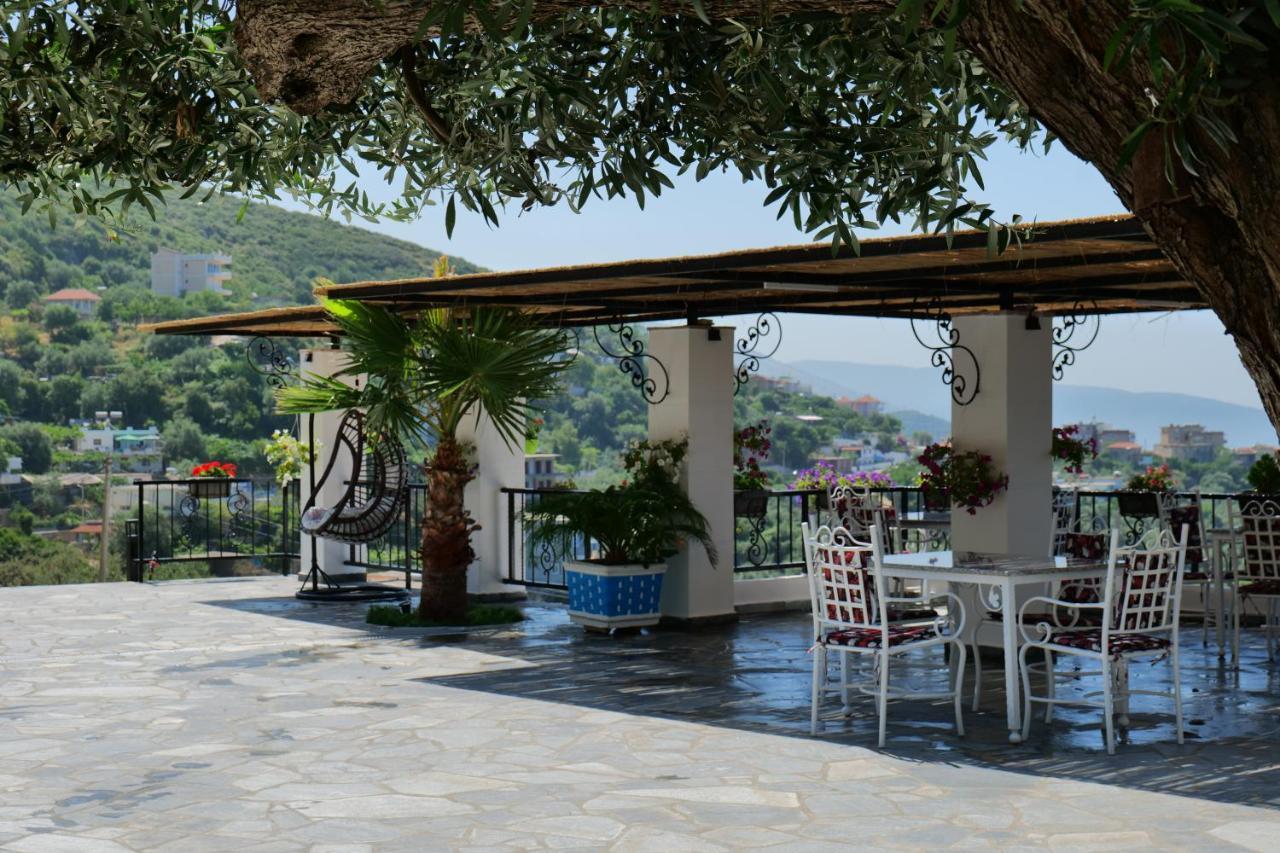 Vila Panorama Piqeras Bed & Breakfast Dış mekan fotoğraf