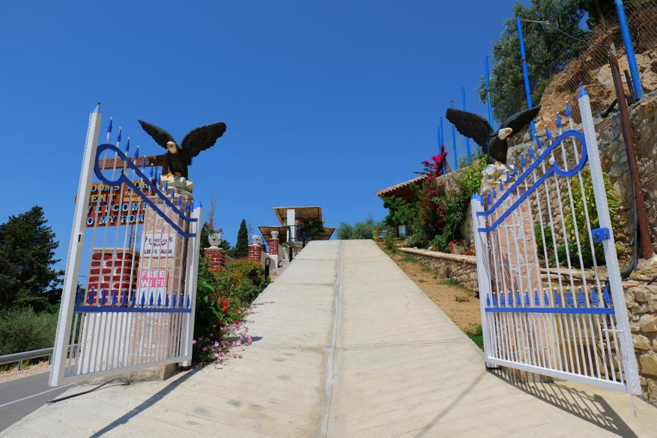 Vila Panorama Piqeras Bed & Breakfast Dış mekan fotoğraf