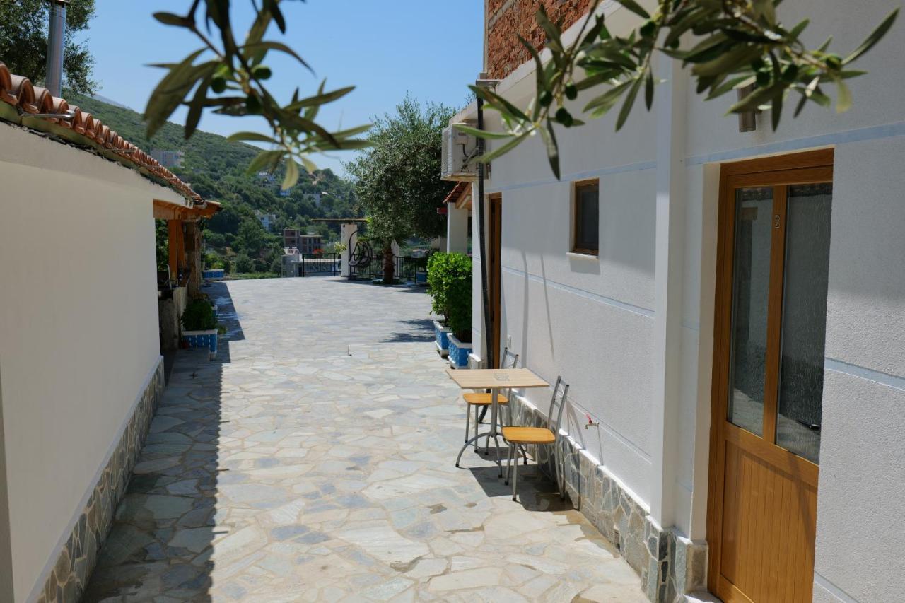Vila Panorama Piqeras Bed & Breakfast Dış mekan fotoğraf