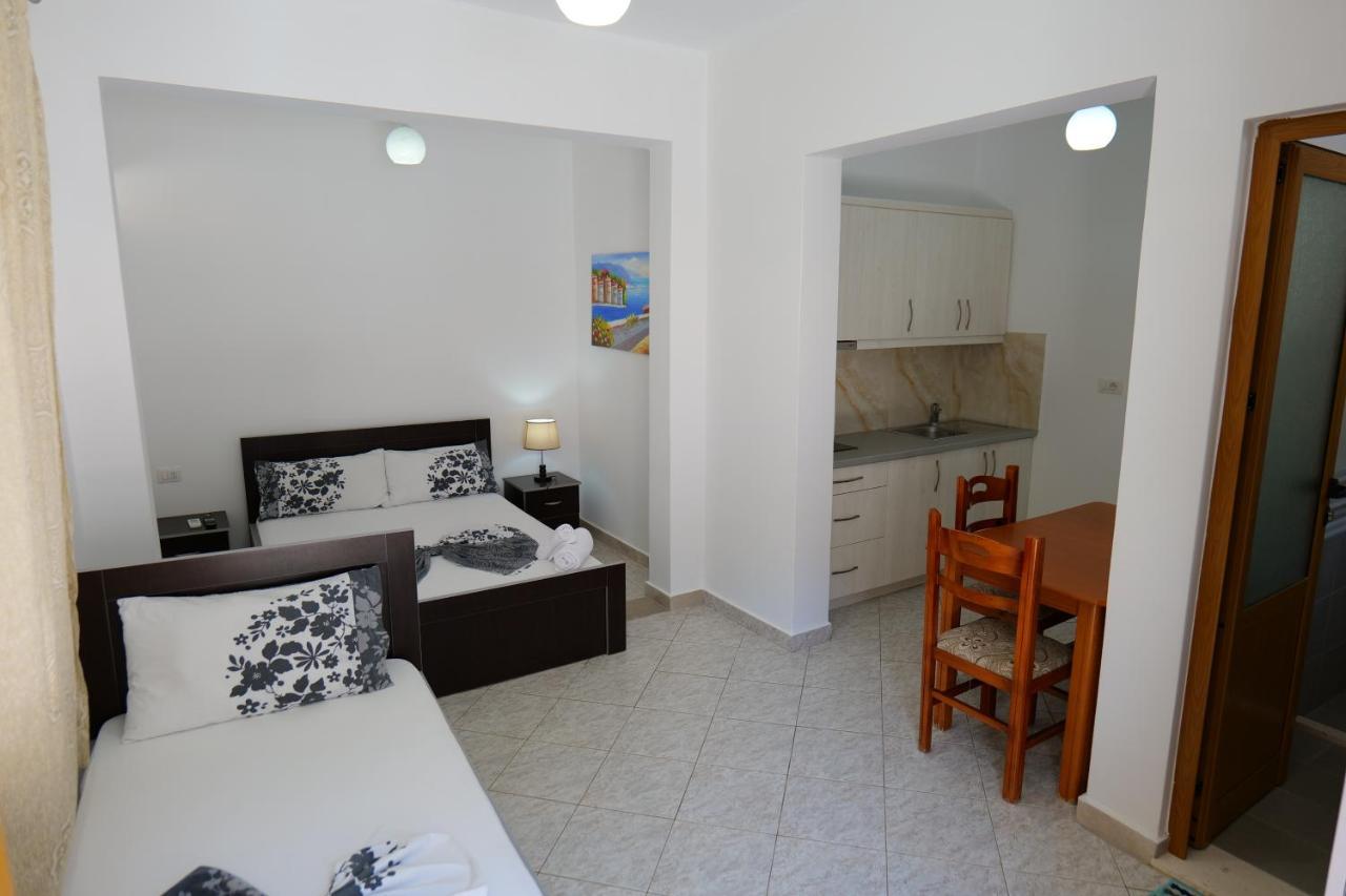 Vila Panorama Piqeras Bed & Breakfast Dış mekan fotoğraf