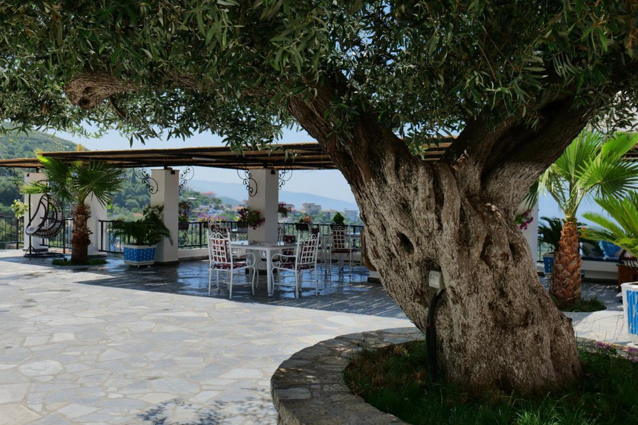 Vila Panorama Piqeras Bed & Breakfast Dış mekan fotoğraf
