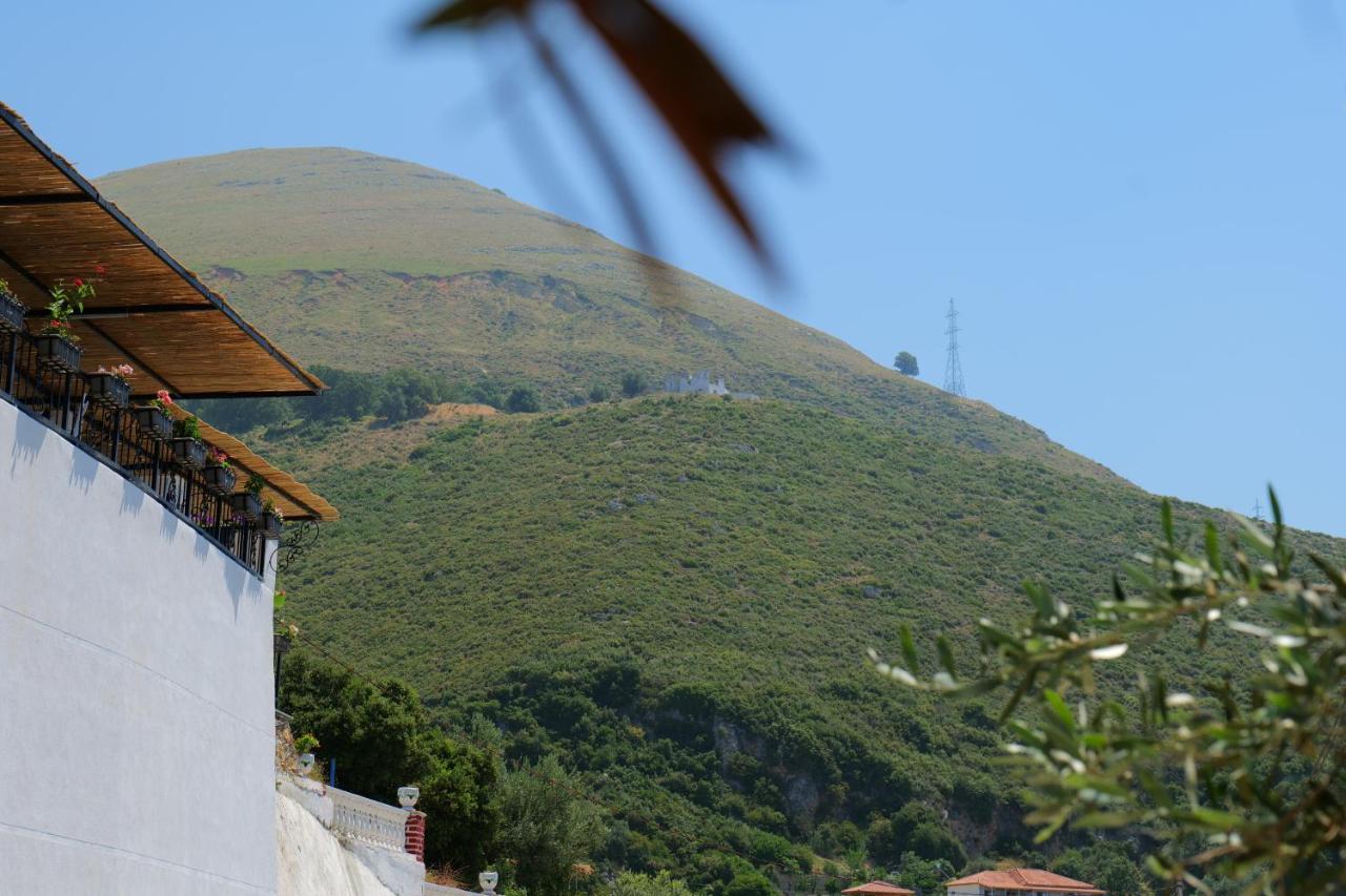 Vila Panorama Piqeras Bed & Breakfast Dış mekan fotoğraf