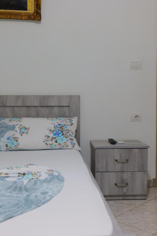 Vila Panorama Piqeras Bed & Breakfast Dış mekan fotoğraf