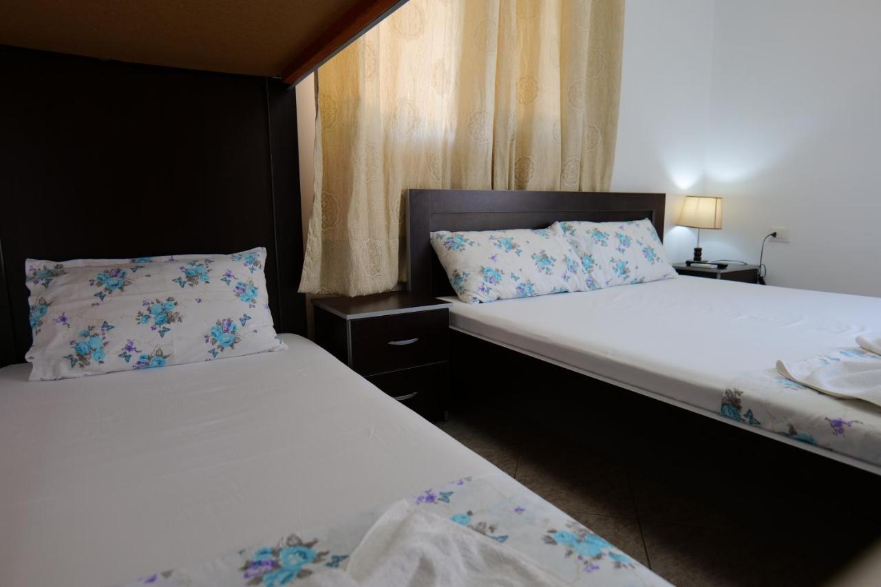 Vila Panorama Piqeras Bed & Breakfast Dış mekan fotoğraf