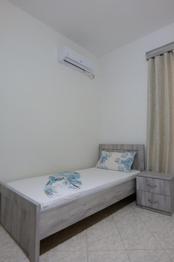 Vila Panorama Piqeras Bed & Breakfast Dış mekan fotoğraf